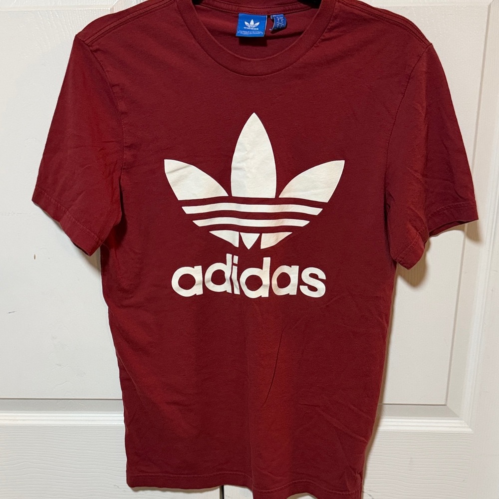 adidas Maroon Tee with White Trefoil Logo. Size Small